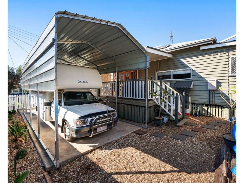 6 McCook Street, South Toowoomba QLD 4350