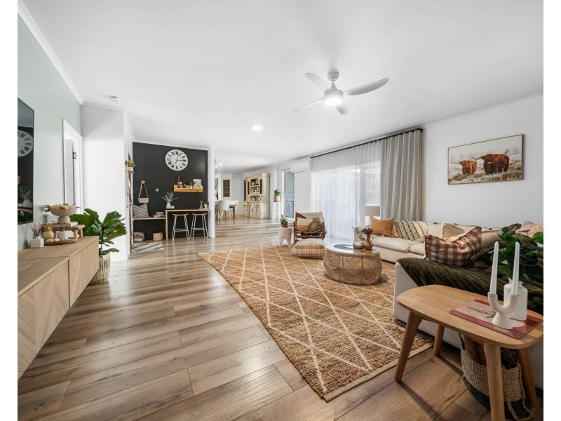 26 Diosma Drive, Highfields QLD 4352