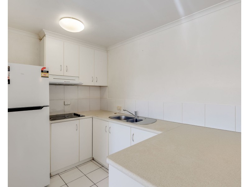 2/5-7 Uniplaza Court, Kearneys Spring QLD 4350