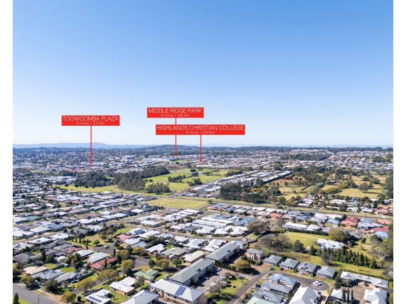 2/5-7 Uniplaza Court, Kearneys Spring QLD 4350