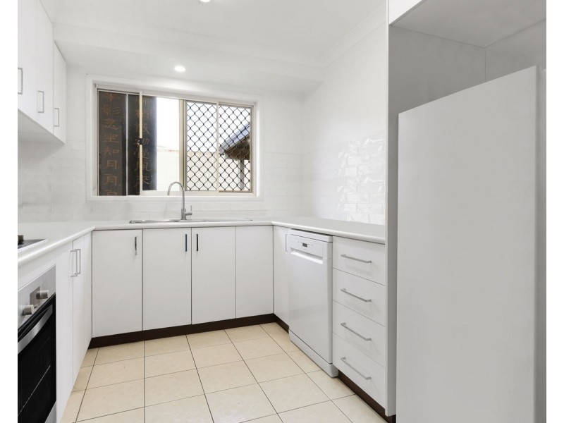 1/6 Mannuem Court, Rangeville QLD 4350