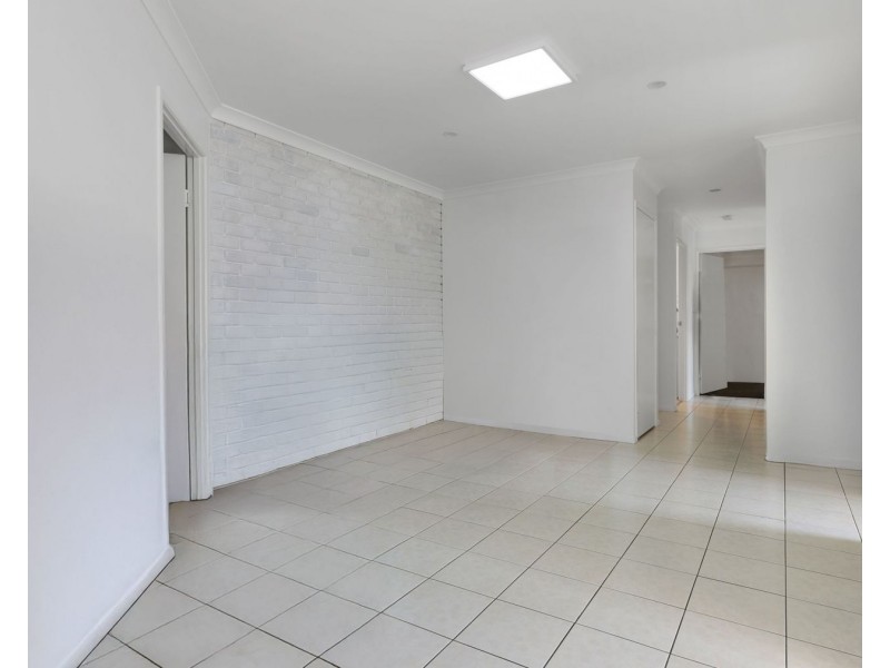 1/6 Mannuem Court, Rangeville QLD 4350