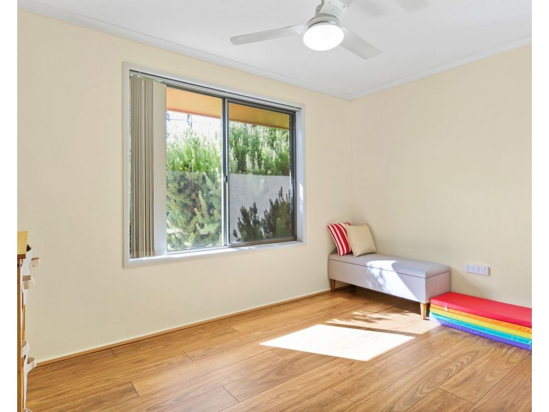 10 Schultz Street, Kearneys Spring QLD 4350