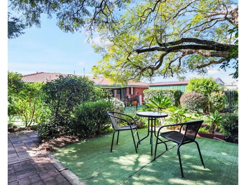 10 Schultz Street, Kearneys Spring QLD 4350