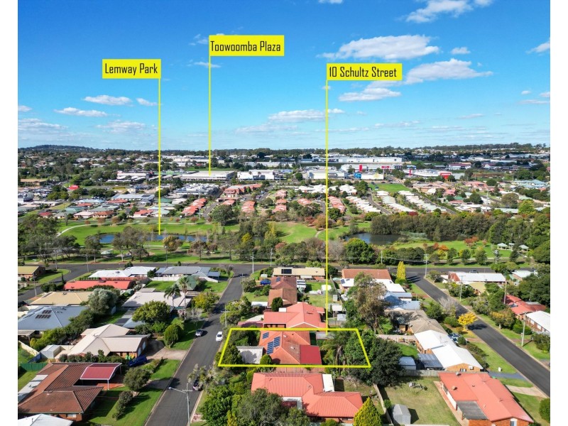 10 Schultz Street, Kearneys Spring QLD 4350