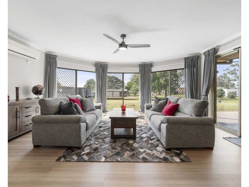 6 Highview Street, Meringandan West QLD 4352