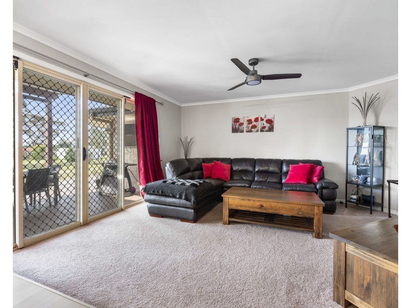 6 Highview Street, Meringandan West QLD 4352