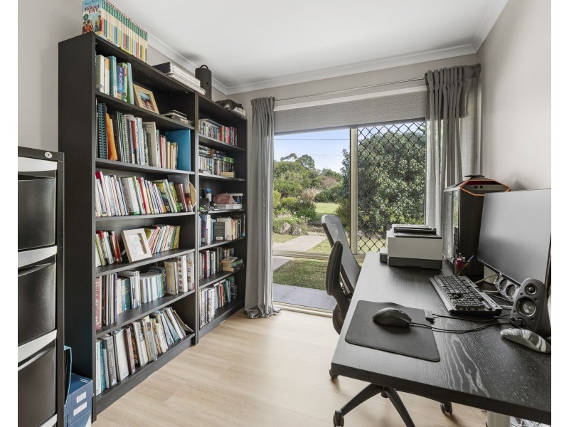 6 Highview Street, Meringandan West QLD 4352