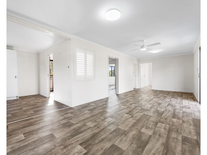 6 Highview Street, Meringandan West QLD 4352