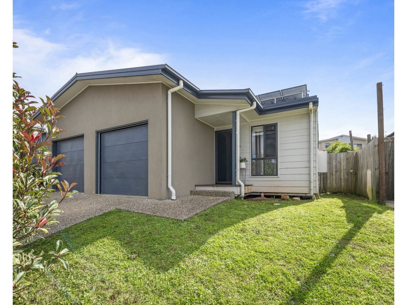 2/65 Barlow Street, Cranley QLD 4350