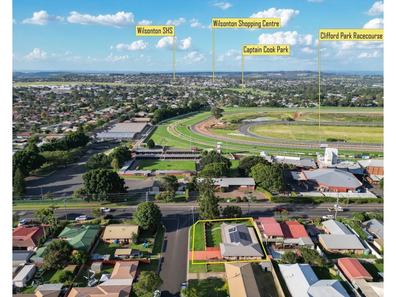 2 Japonica Street, Newtown QLD 4350