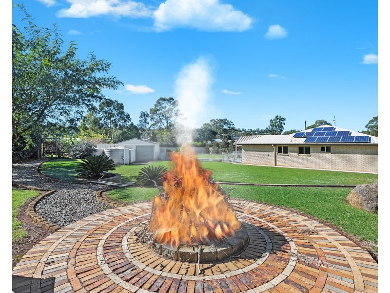 2 Jonathan Street, Highfields QLD 4352