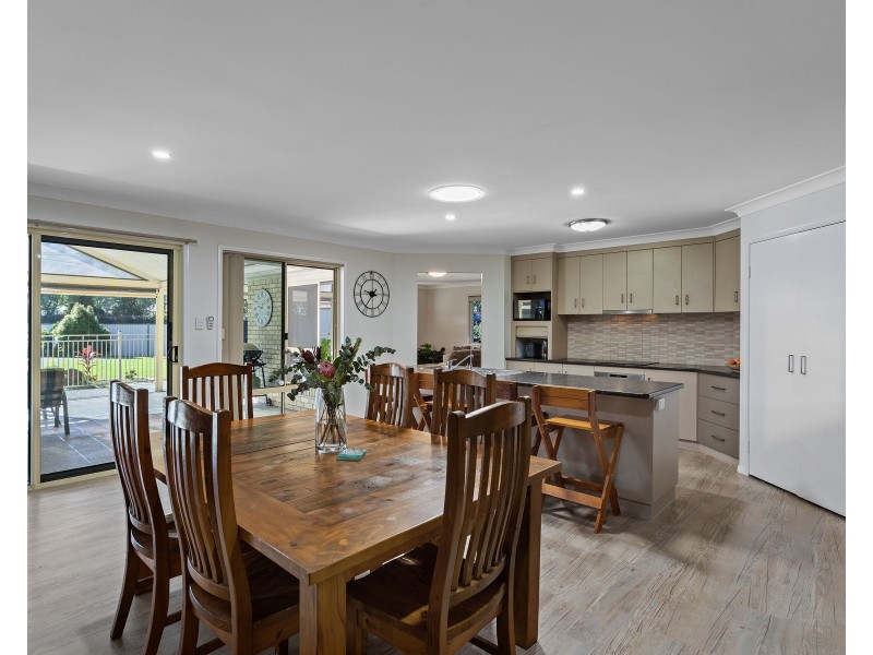 2 Jonathan Street, Highfields QLD 4352