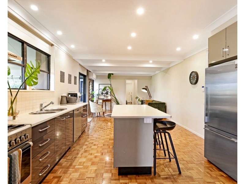 6 Fletcher Street, East Toowoomba QLD 4350
