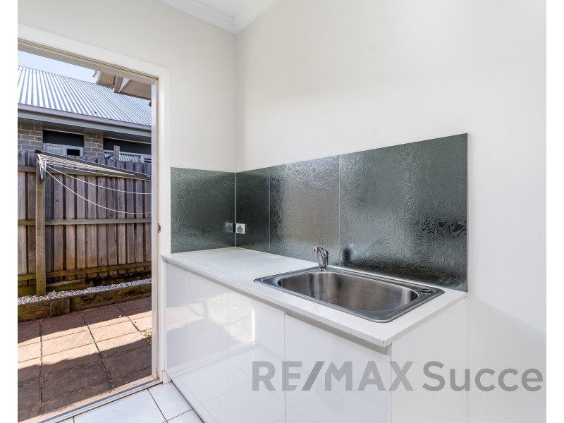 13/21 Andersson Court, Highfields QLD 4352