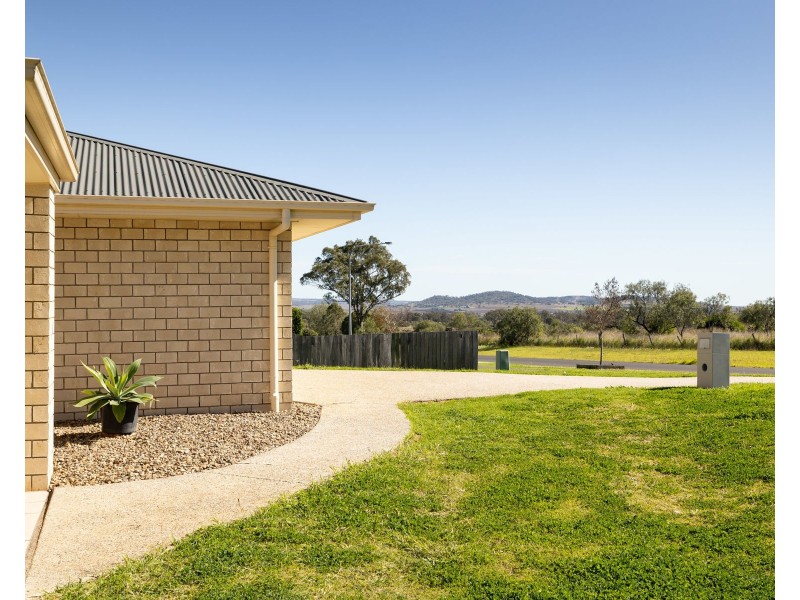 24 Shoesmith Road, Westbrook QLD 4350