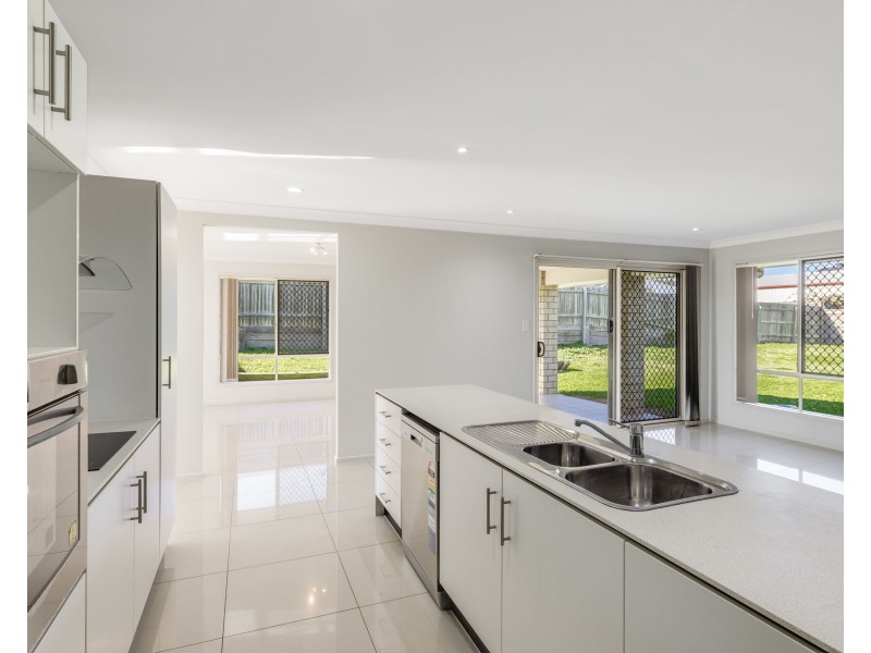 24 Shoesmith Road, Westbrook QLD 4350