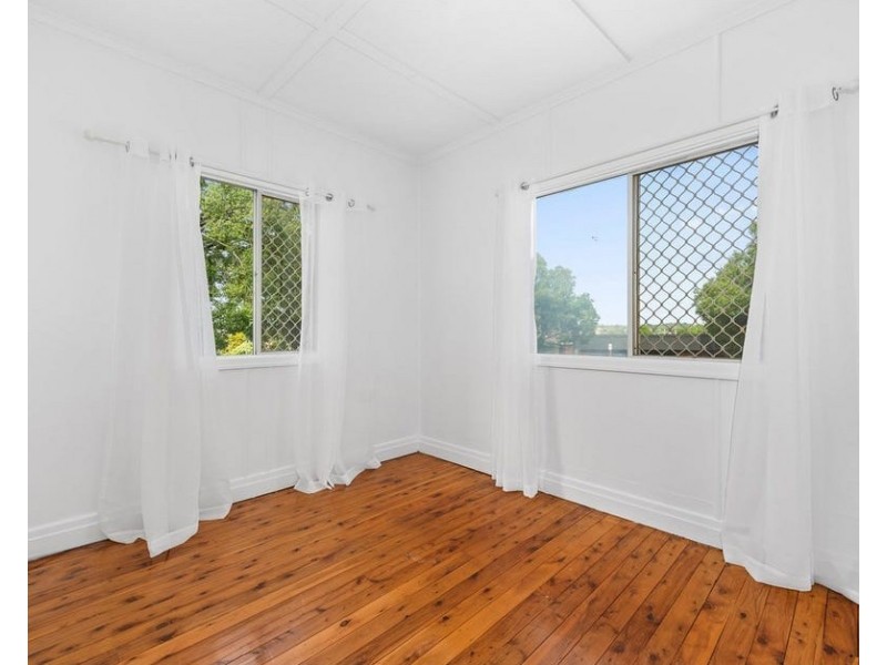 144 Ruthven Street, North Toowoomba QLD 4350
