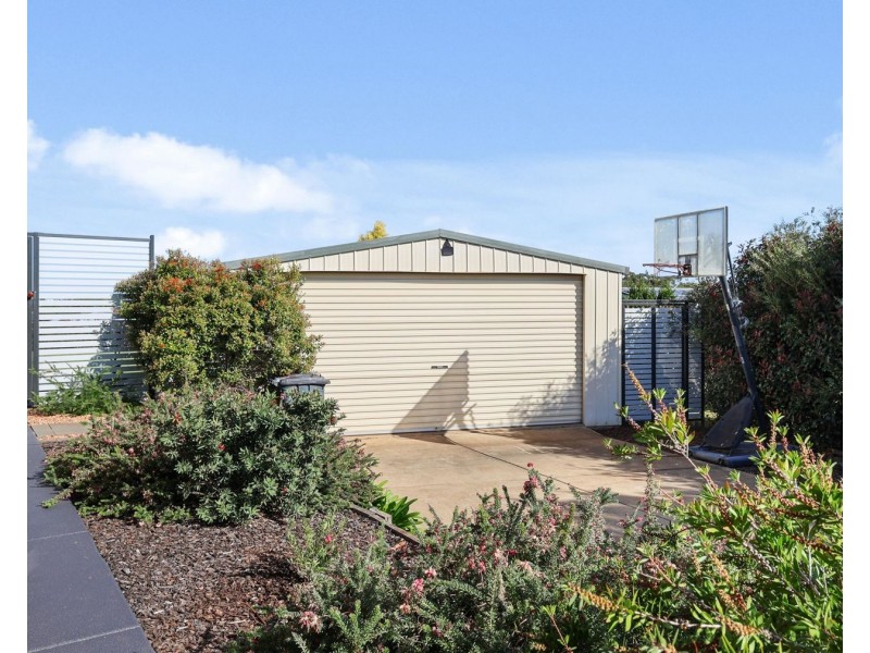 25 Holly Avenue, Highfields QLD 4352