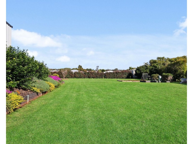 25 Holly Avenue, Highfields QLD 4352