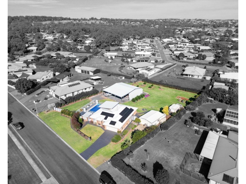 25 Holly Avenue, Highfields QLD 4352