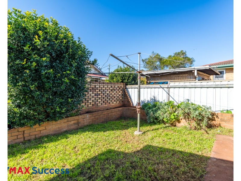 2 Wombyra Street, Newtown QLD 4350