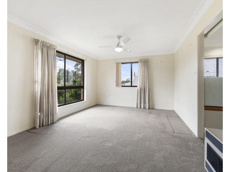 20 Riethmuller Street, Kearneys Spring QLD 4350