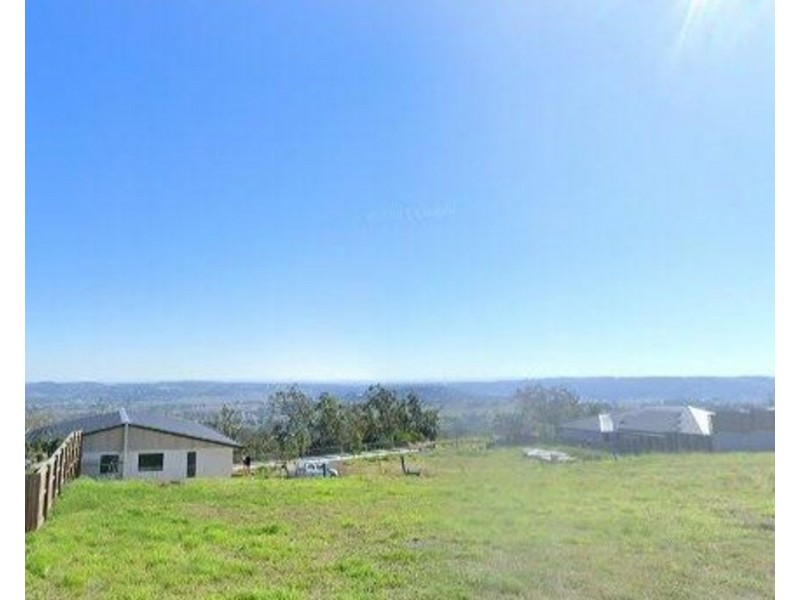 106 Adelaide Street, Cranley QLD 4350