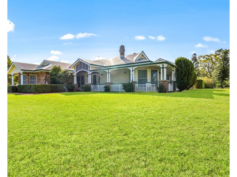 2 Cotswold Close, Cotswold Hills QLD 4350