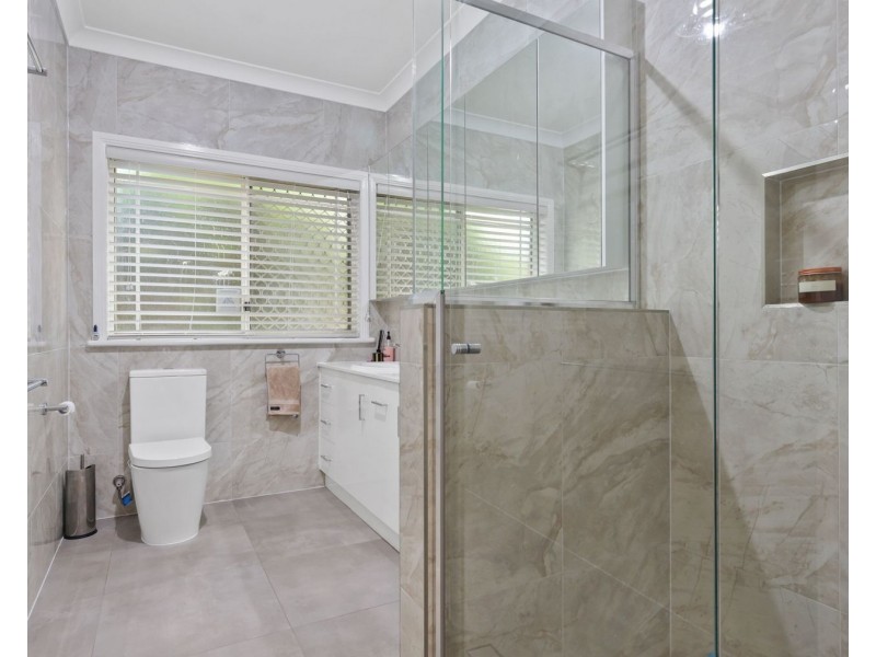 2 Cotswold Close, Cotswold Hills QLD 4350