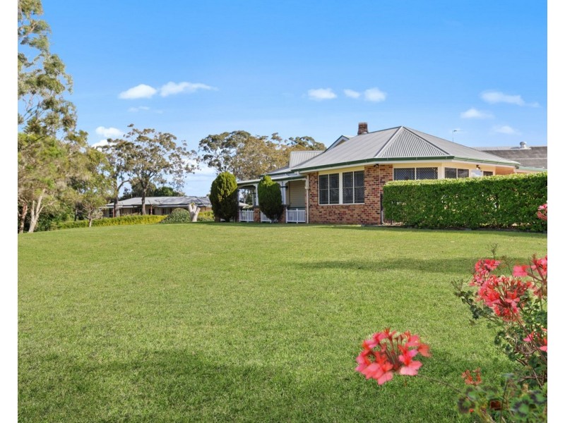 2 Cotswold Close, Cotswold Hills QLD 4350