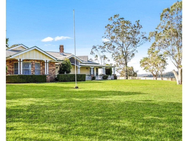 2 Cotswold Close, Cotswold Hills QLD 4350