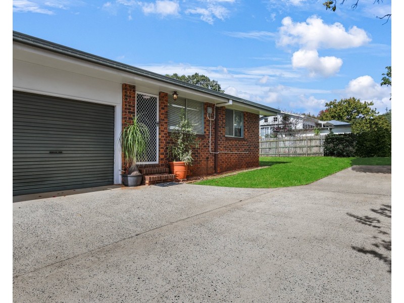 4/6 Victor Street, East Toowoomba QLD 4350