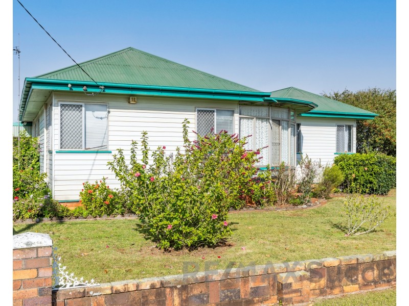 18 Phyllis Street, Harristown QLD 4350