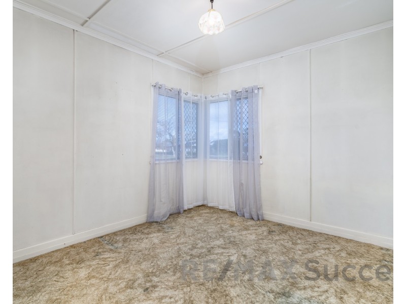 18 Phyllis Street, Harristown QLD 4350