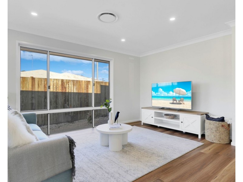 U2 and U3, 1A Elworthy Street, North Toowoomba QLD 4350