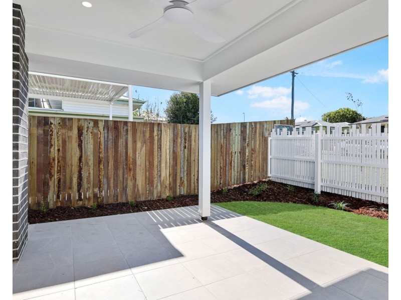 U2 and U3, 1A Elworthy Street, North Toowoomba QLD 4350