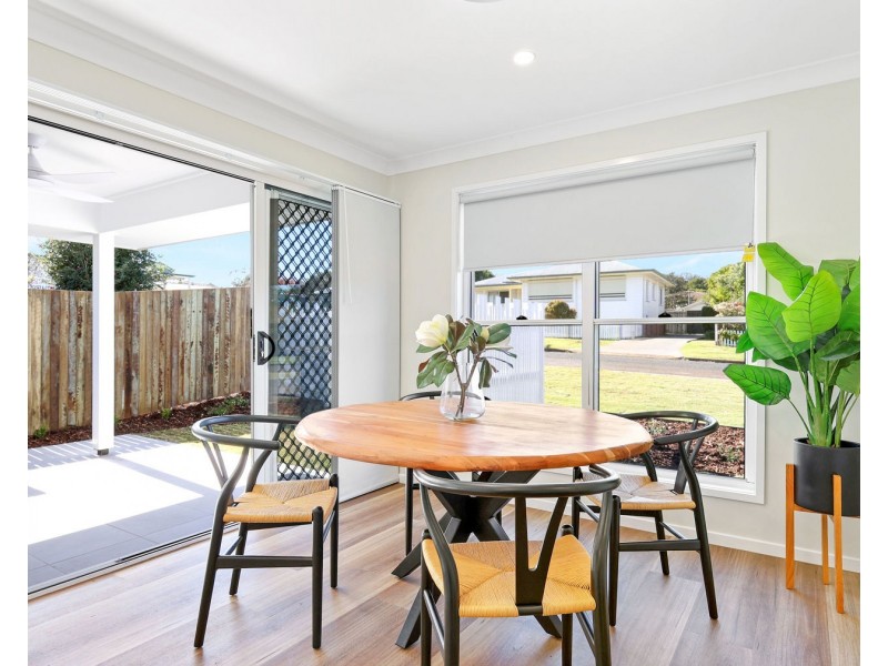 U2 and U3, 1A Elworthy Street, North Toowoomba QLD 4350