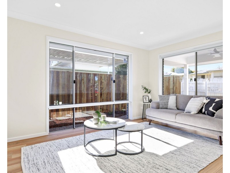 U2 and U3, 1A Elworthy Street, North Toowoomba QLD 4350