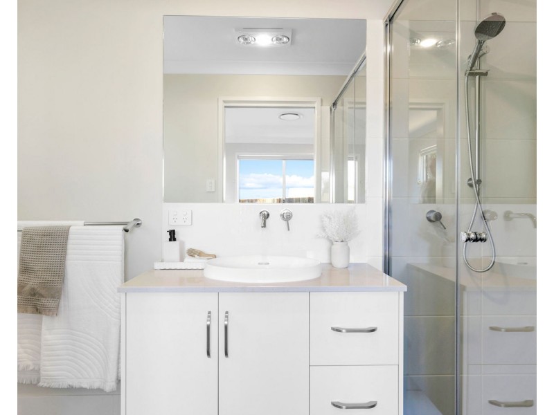 U2 and U3, 1A Elworthy Street, North Toowoomba QLD 4350