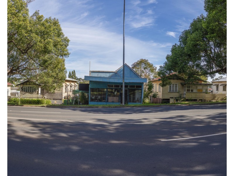 207, 209, 211 & 213a Ruthven Street & 26 Gordon Street, North Toowoomba QLD 4350
