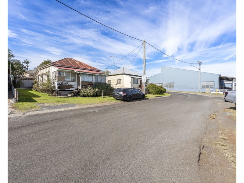 207, 209, 211 & 213a Ruthven Street & 26 Gordon Street, North Toowoomba QLD 4350