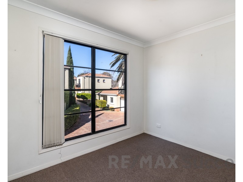11/1a Stirling Street, East Toowoomba QLD 4350