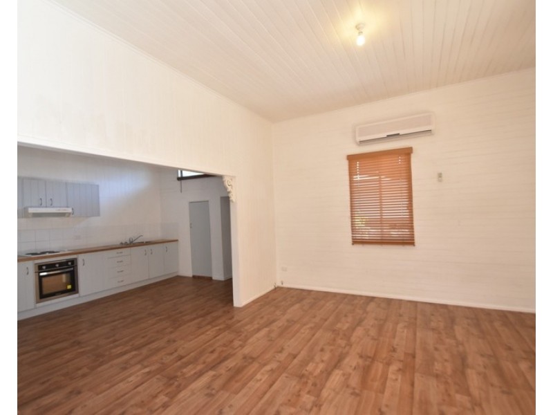 26 Swallow Court, Newtown QLD 4350