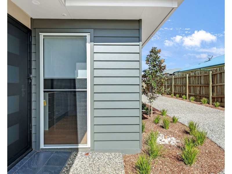 16 Heather Street, Kearneys Spring QLD 4350