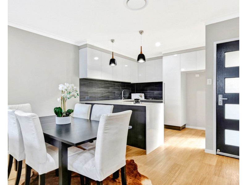 16 Heather Street, Kearneys Spring QLD 4350