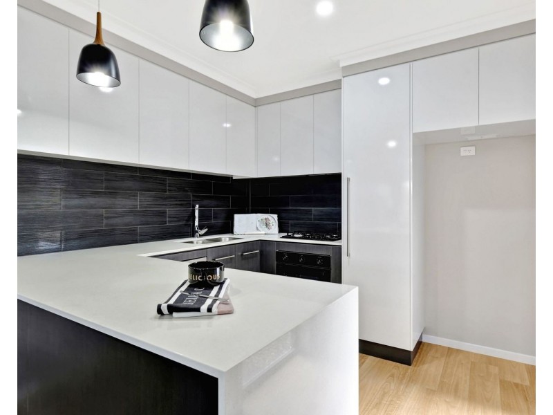 16 Heather Street, Kearneys Spring QLD 4350
