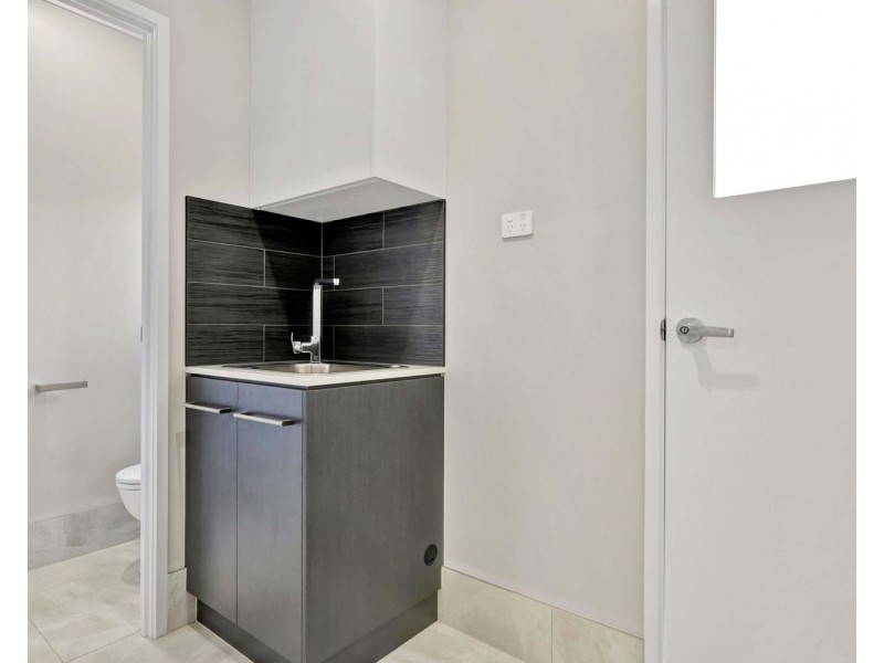 16 Heather Street, Kearneys Spring QLD 4350