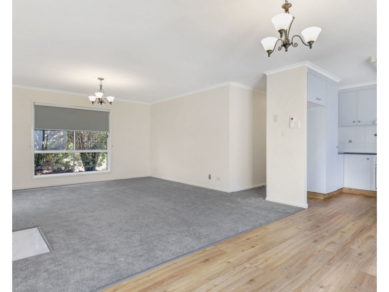 19/19a Gladstone Street, Newtown QLD 4350