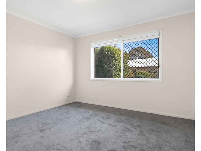 19/19a Gladstone Street, Newtown QLD 4350